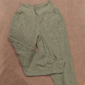 Athleta Heathered Knit Joggers in Gray